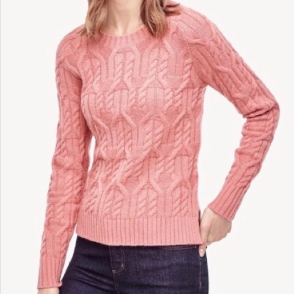 Ann Taylor beautiful crew neck cable knit sweater. Nylon, alpaca and wool.